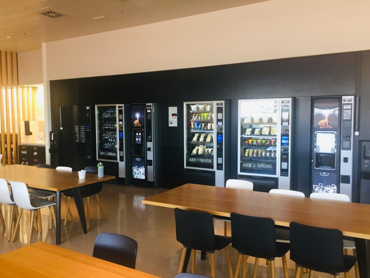 Vending sostenible en la empresa: de la máquina olvidada al espacio coherente