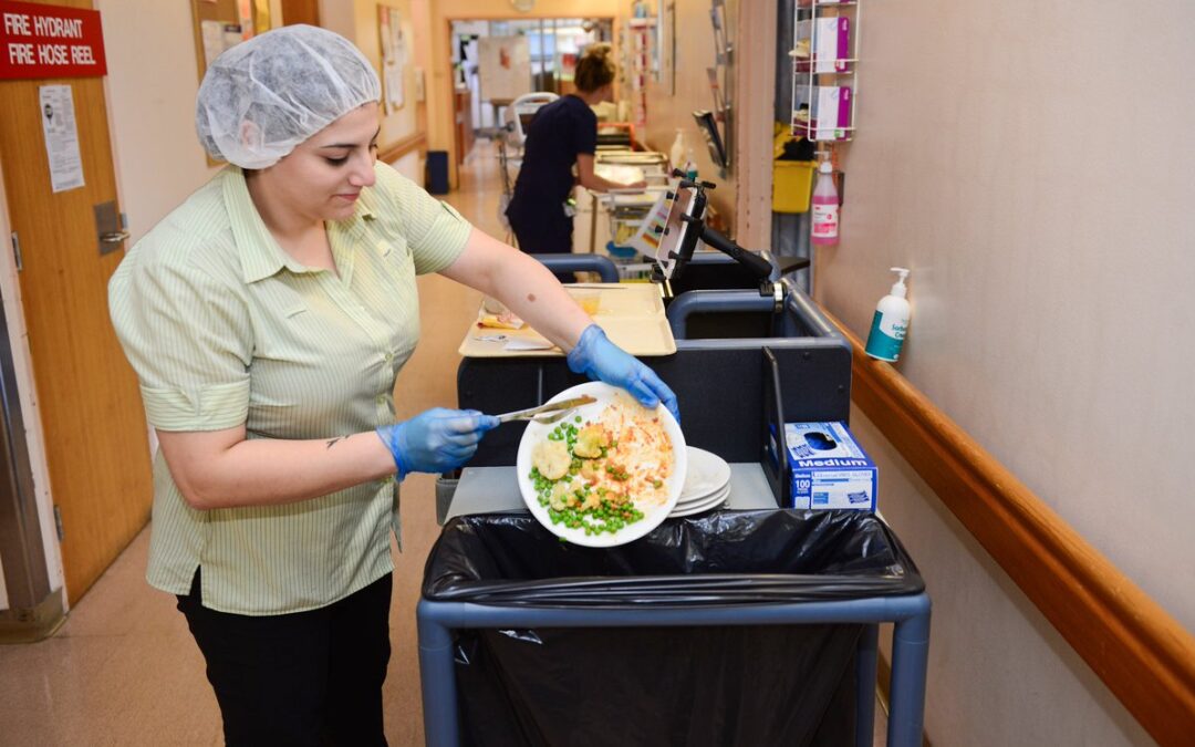 Desperdicio alimentario en hospitales: causas, impacto y estrategias de prevención
